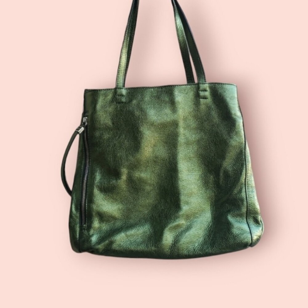 Metallic green  gianni chiarini soft leather purse